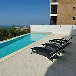 Vivien - Corfu View * Sarandë